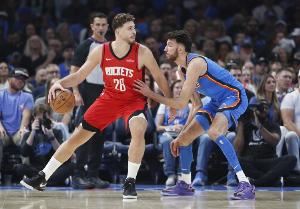 23岁100天！申京开赛季五战场均至少20分5板5助 历史最年轻