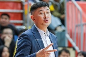 媒体人:广东全运男篮缺乏顶级五号位的软肋暴露无遗