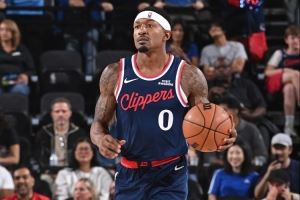 媒体人:比尔的下坠让船迷心碎 期待的老将经验变成了力不从心